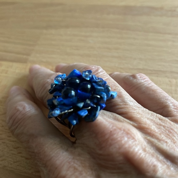 Blue beaded ring - Picture 3 of 4
